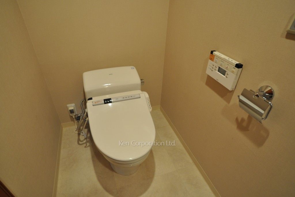 トイレ ※20階の同じ間取タイプを撮影。仕様が異なることがあります。