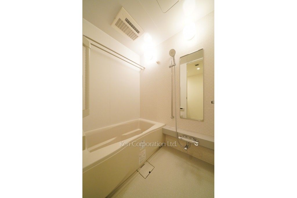 バスルーム ※6階の同じ間取タイプを撮影。仕様が異なることがあります。