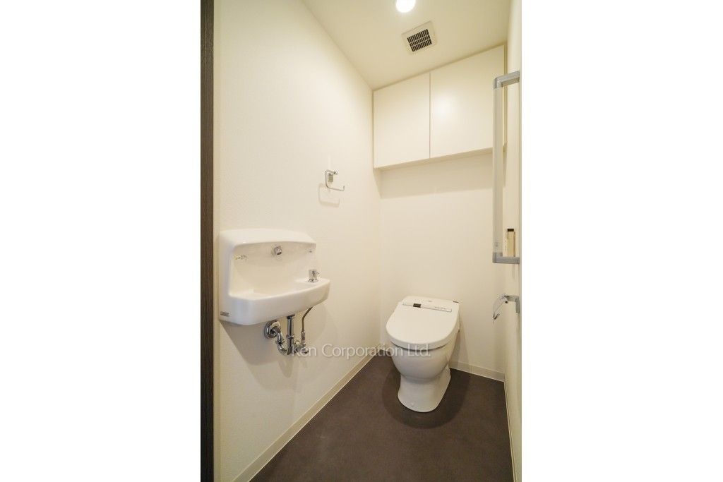 トイレ ※18階の同じ間取タイプを撮影。仕様が異なることがあります。
