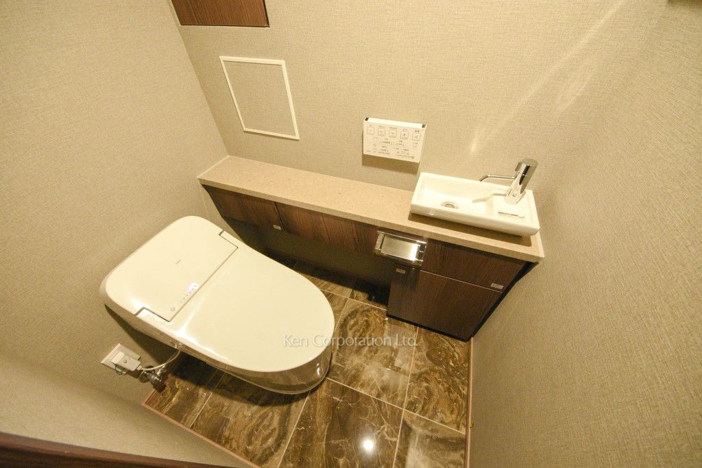 トイレ ※2階の同じ間取タイプを撮影。仕様が異なることがあります。