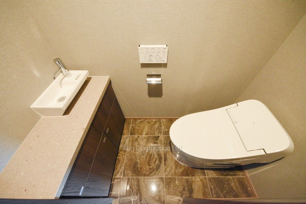トイレ ※11階の同じ間取タイプを撮影。仕様が異なることがあります。