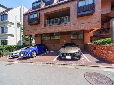 スカイプラザ赤坂の写真 駐車場