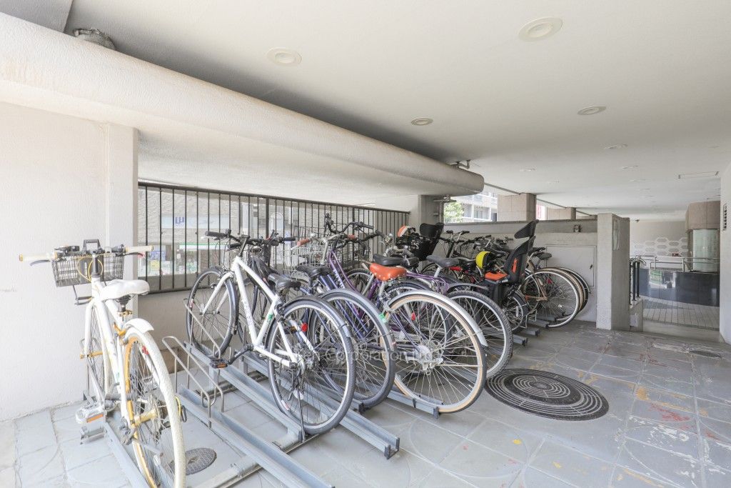 シャトー東洋南青山の写真 駐輪場