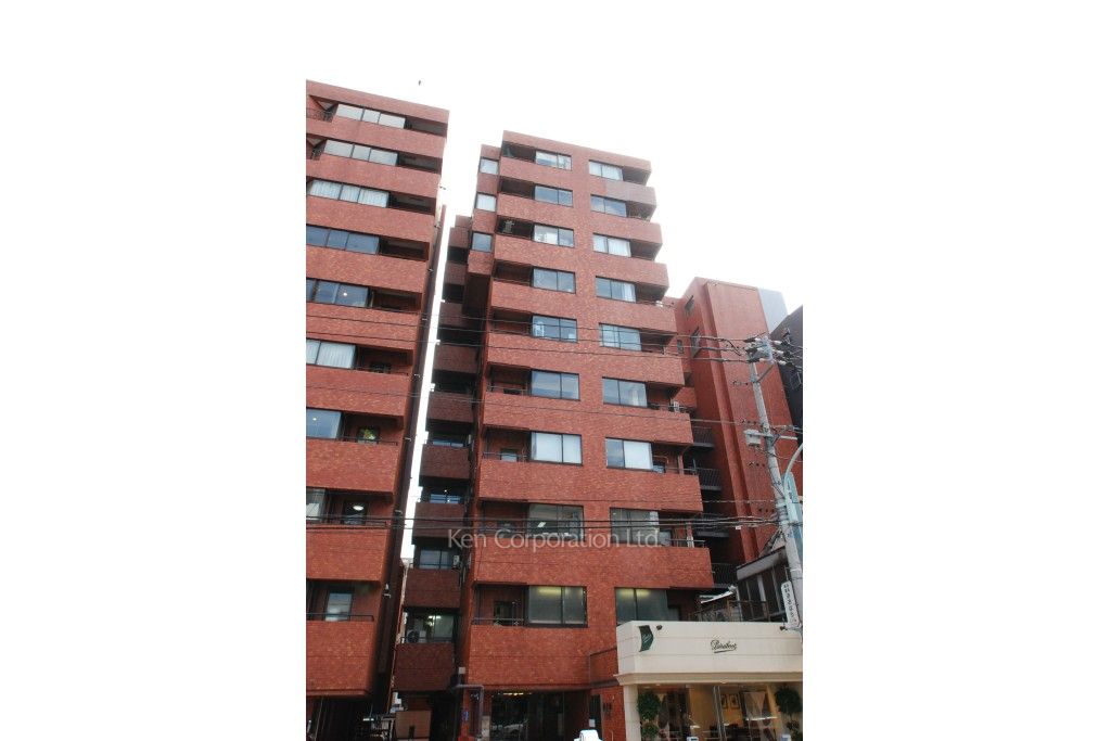 南青山ユニハイツの写真 外観ひき