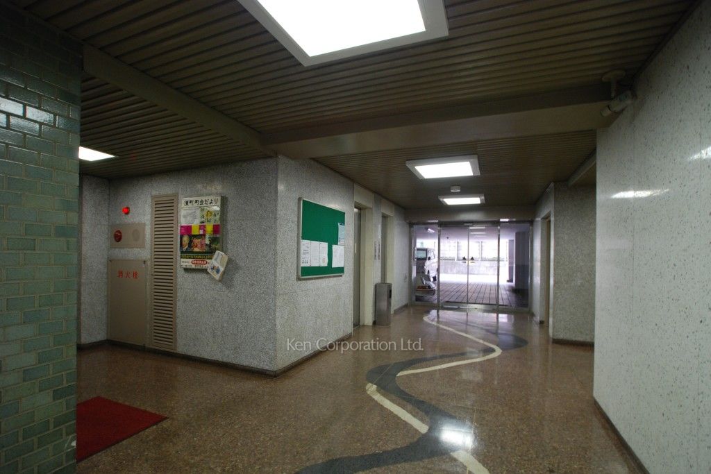 麻布東町マンションの写真 エントランスホール