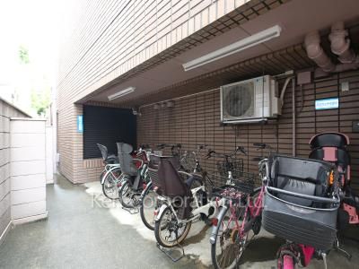 ベルテ南青山-Ⅰの写真 駐輪場