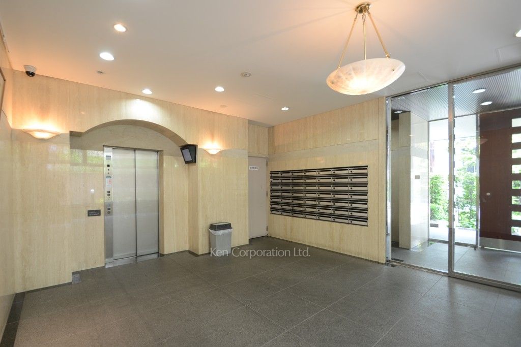 マーシュフィールド四番町の写真 エントランス