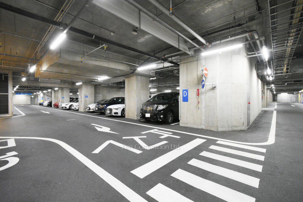 セルリアンタワーの写真 駐車場