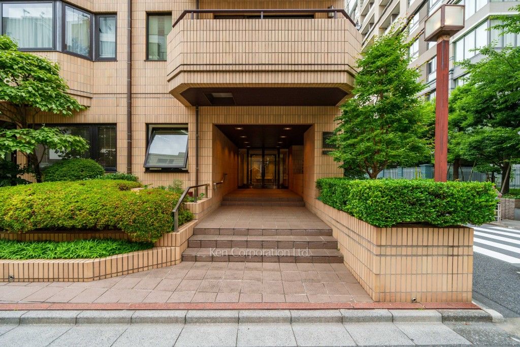 四番町ホームズの写真  外観より