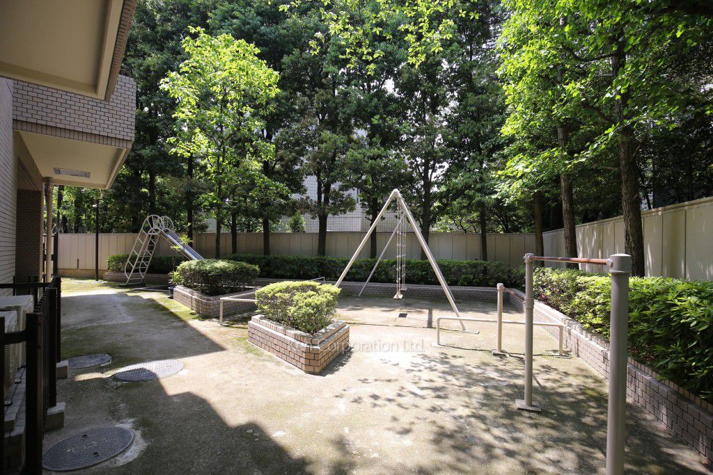 アルカサル目黒花房山の写真 中庭・植栽