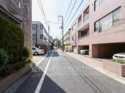 高輪4丁目パーク・マンションの写真 前面道路