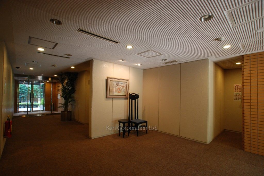  エントランスホール