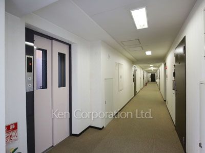 フロイント麻布の写真 共用廊下