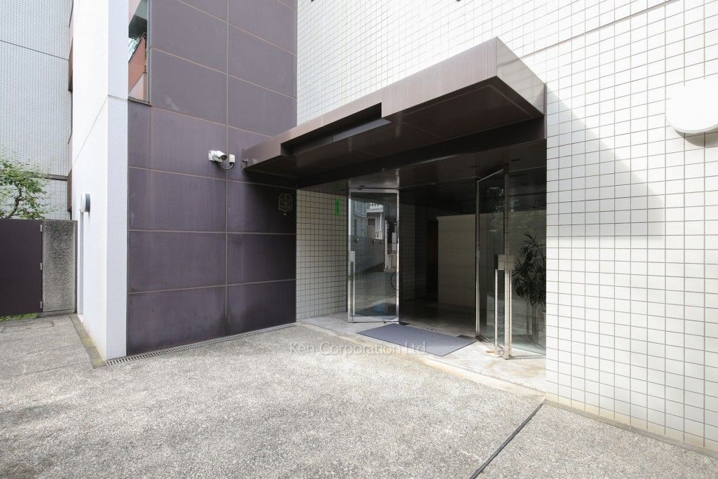 白金三光アンクレーの写真 外観より