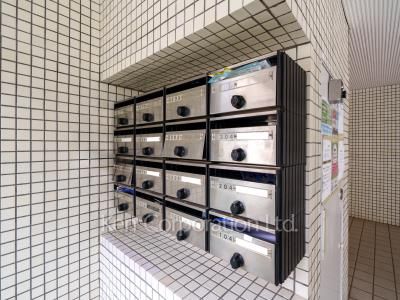 サンライン南青山ハイツの写真 郵便受け