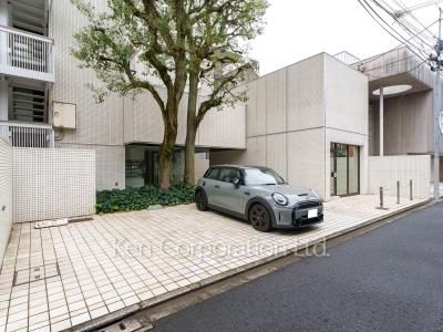 サンライン南青山ハイツの写真 駐車場