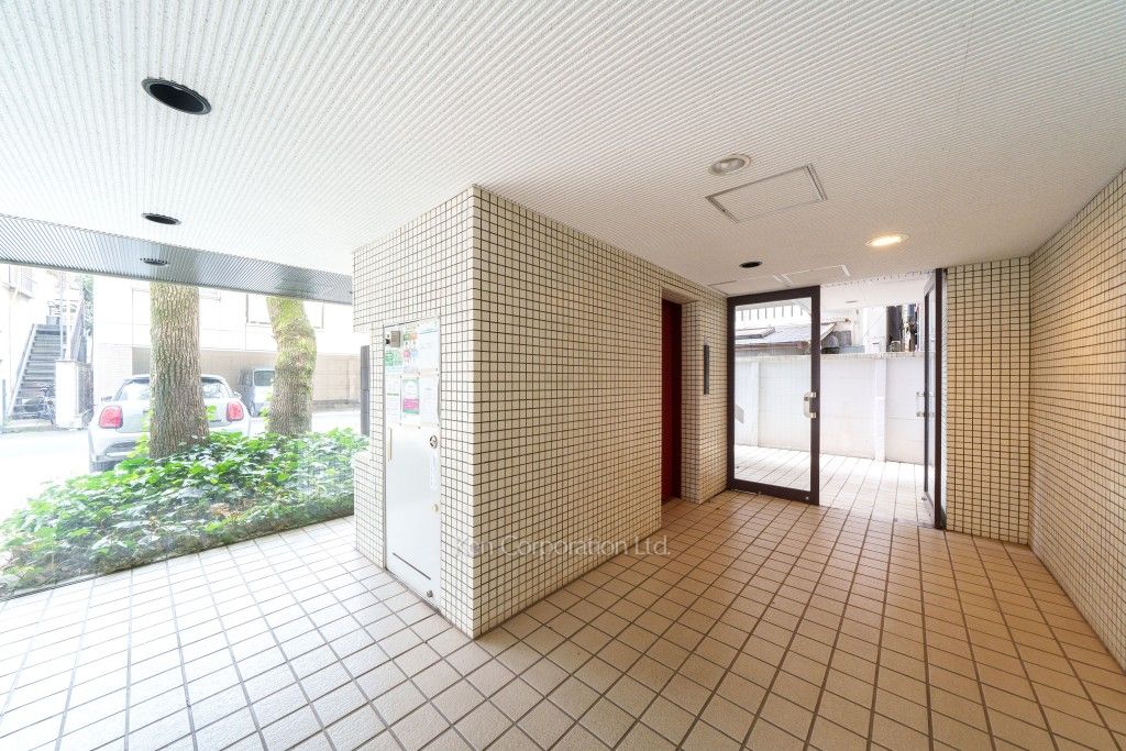 サンライン南青山ハイツの写真 エントランス