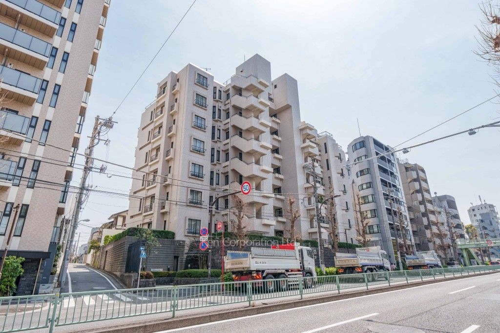 プレスティージュ都立大学の写真 外観ひき