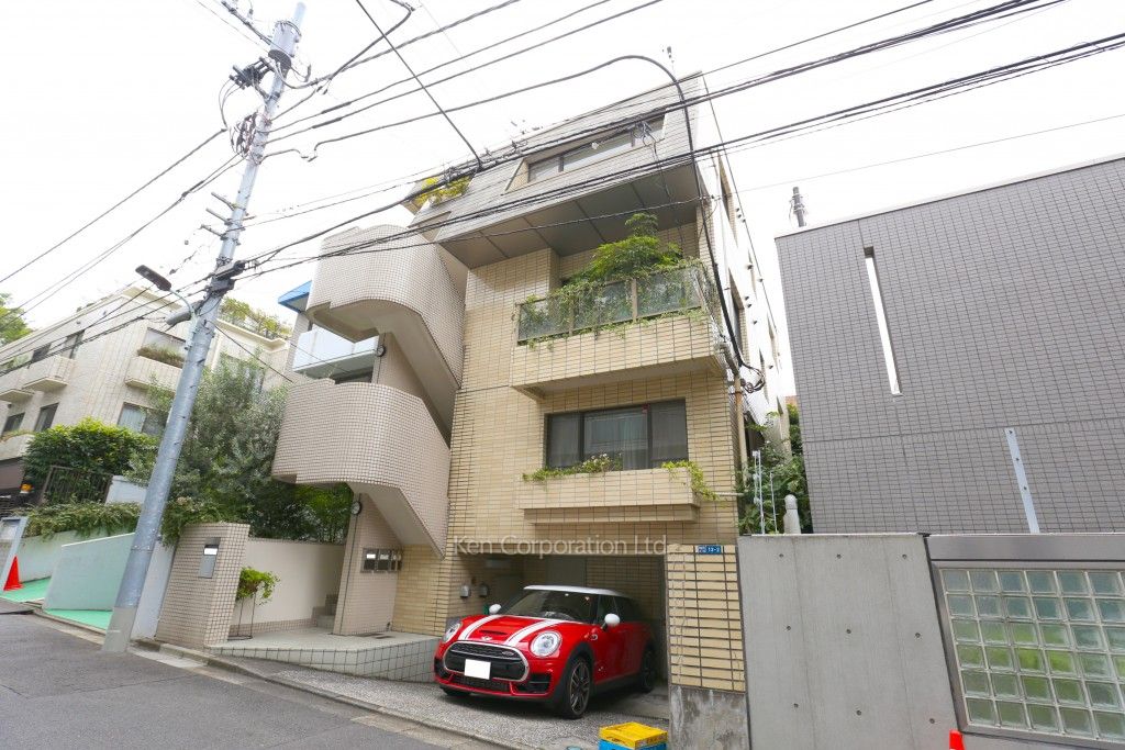 南麻布ハウスの写真外観ひき