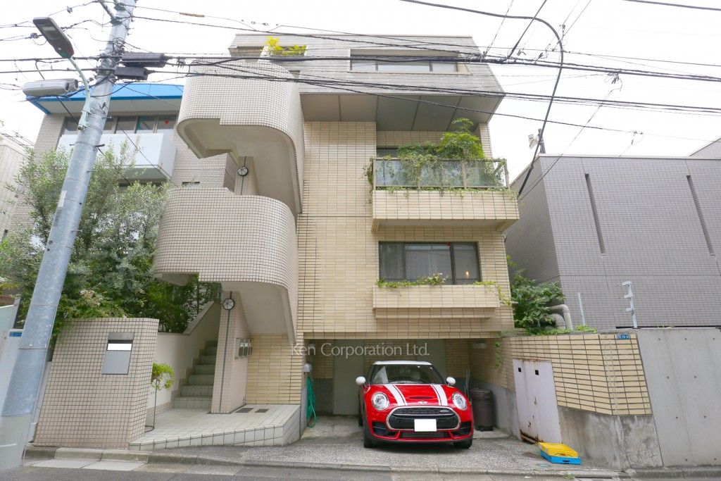 南麻布ハウスの写真外観ひき
