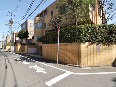 ラウンドハイツ西原の写真 前面道路