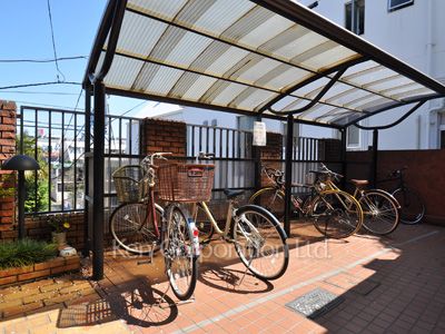 コーポマヤ信濃町の写真 駐輪場