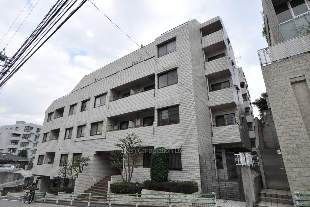 三光坂ホームズの写真 外観ひき