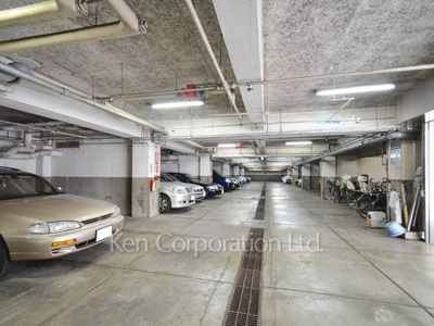 麹町サニーマンションの写真 駐車場