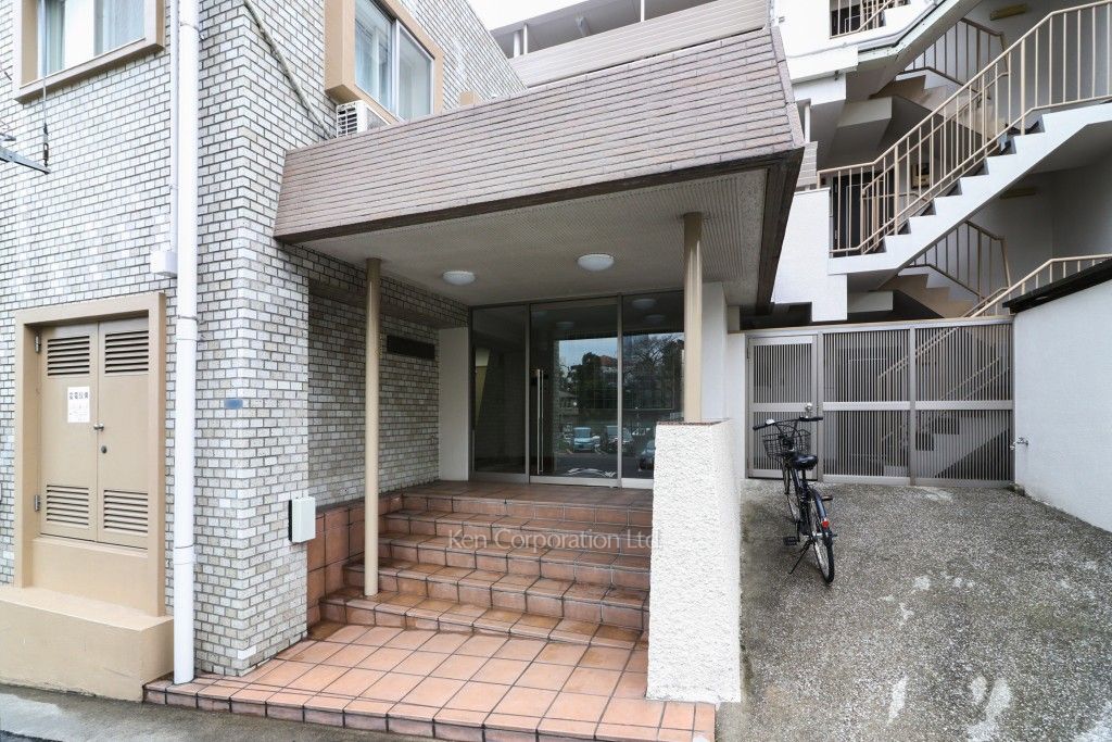 ハイネス南麻布の写真 外観より