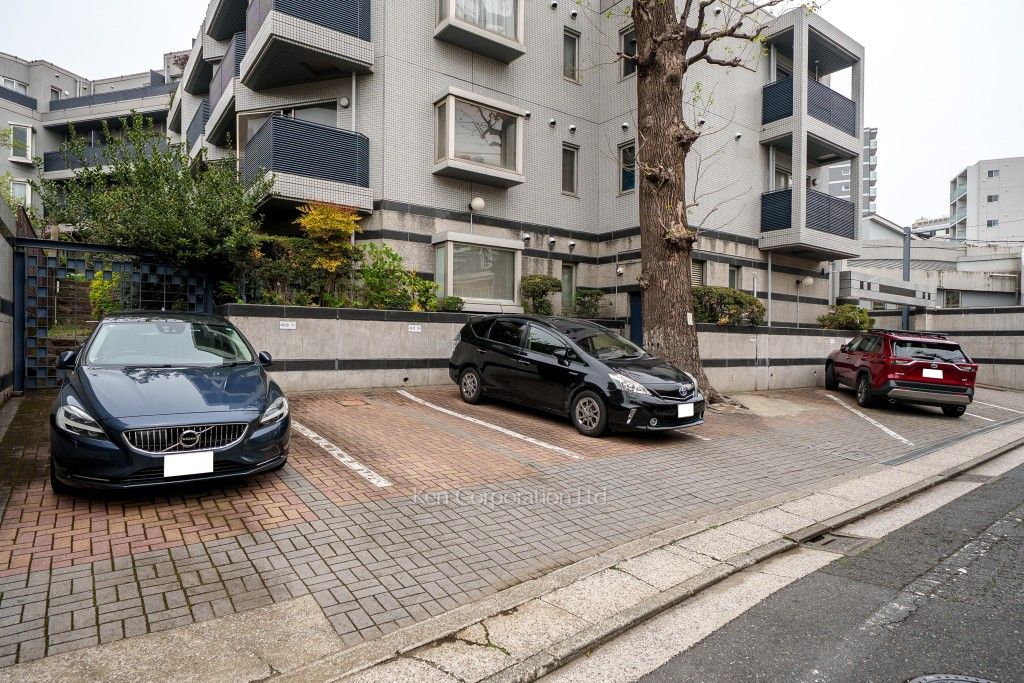 目黒ロイアルハイツの写真 駐車場