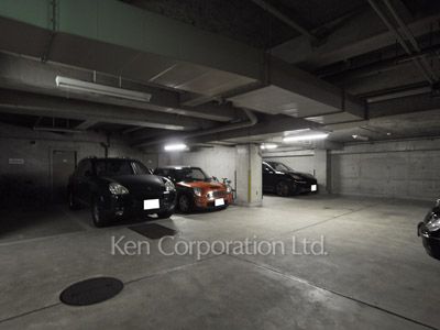 ドムス西麻布の写真 駐車場