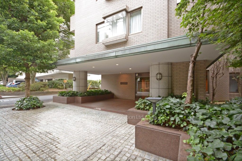 白金三光坂パークマンションの写真 外観より