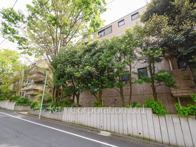 アパートメント稲木の写真 外観ひき