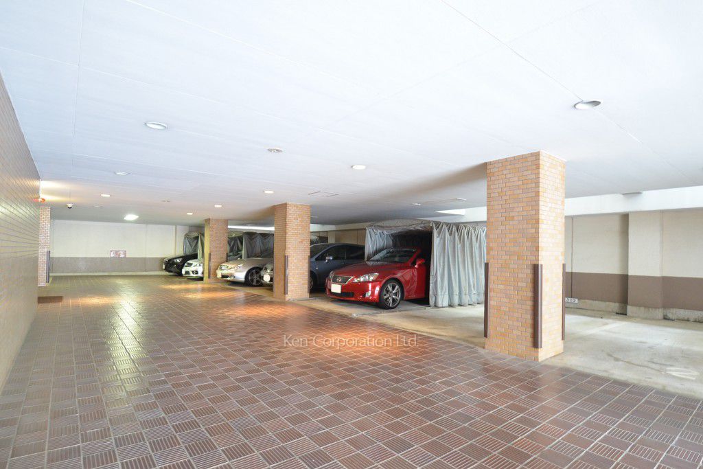 イースタンホームズ 神山の写真 駐車場
