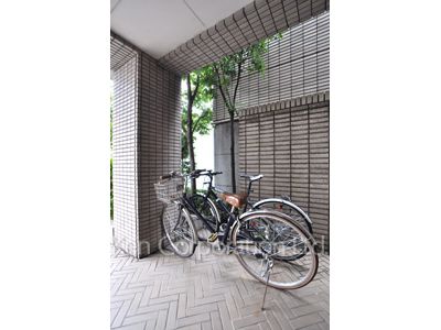 元麻布ハウスの写真 駐輪場