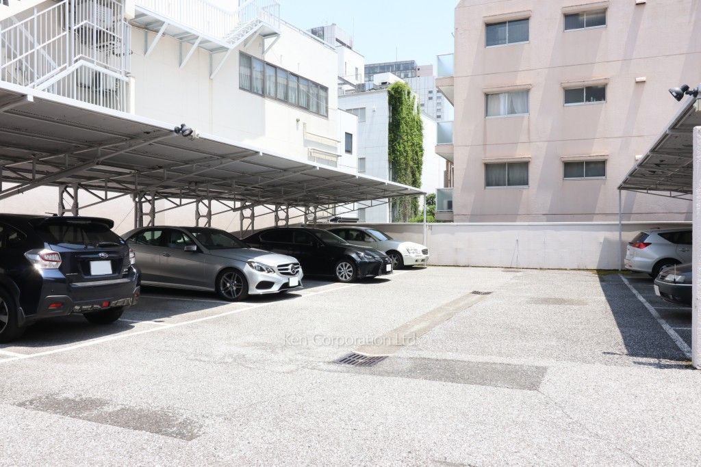 ドルフブルーメンの写真 駐車場