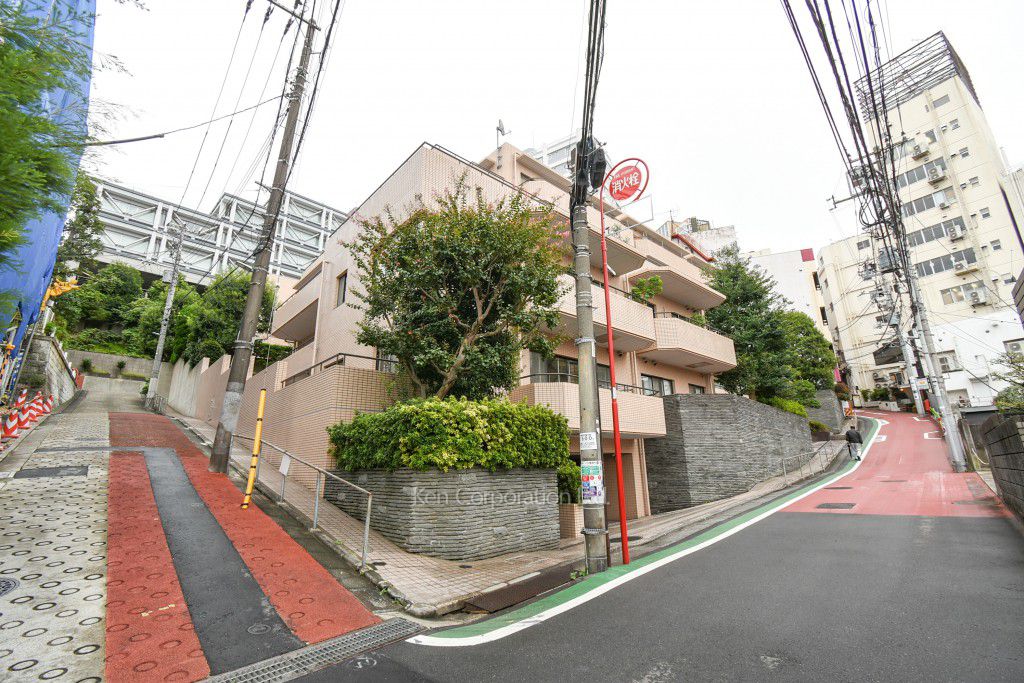 朝日目黒マンションの写真 前面道路