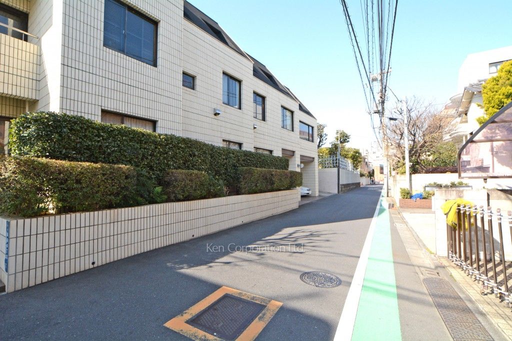 高輪南町パークマンションの写真 前面道路