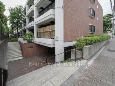 広尾シティハウスの写真 外観より