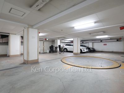 フジパークシャルムの写真 駐車場