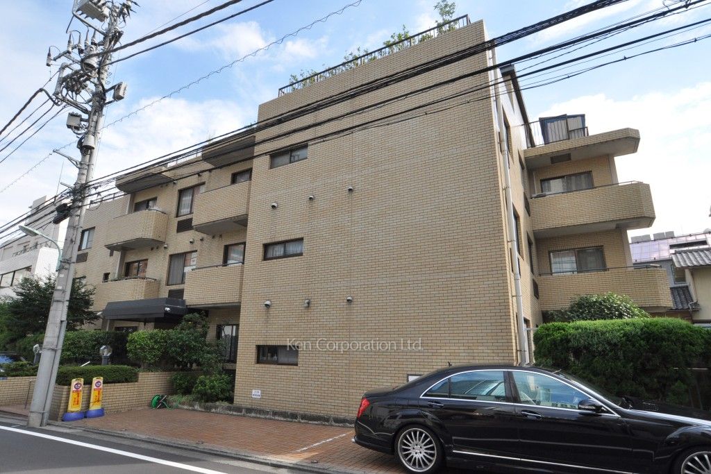 イースタンホームズ六本木の写真 外観ひき