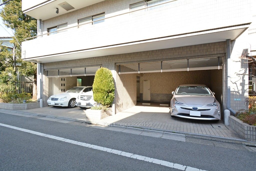 パークサイドフラッツの写真 駐車場