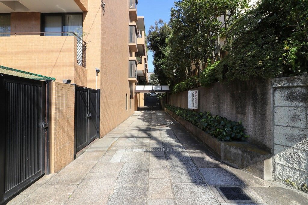 自由が丘アンクレーの写真 外観より