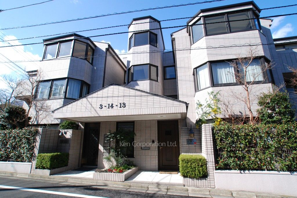 Aフラットの写真 外観ひき
