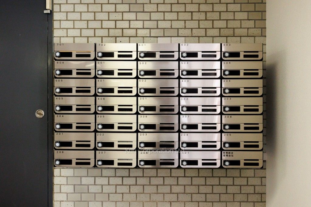 ファミール六本木の写真 郵便受け