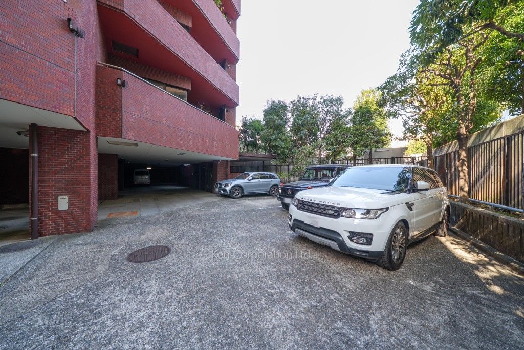 渋谷美竹ハイムの写真 駐車場