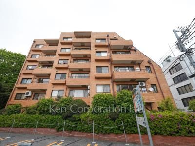 イトーピア信濃町マンションの写真 外観ひき