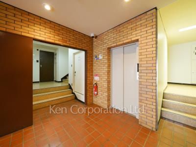 イトーピア信濃町マンションの写真 エントランス