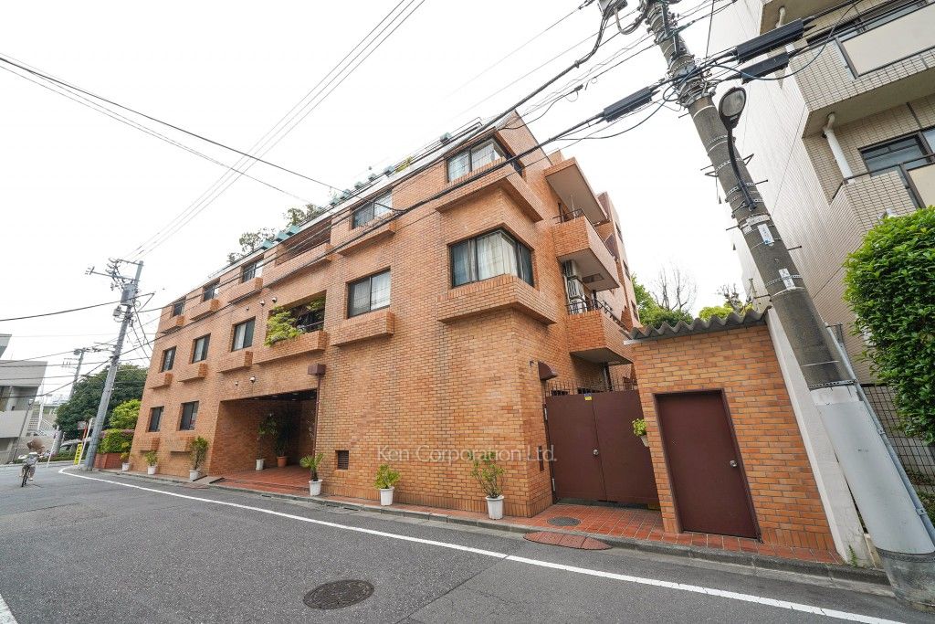 イトーピア信濃町マンションの写真 外観ひき
