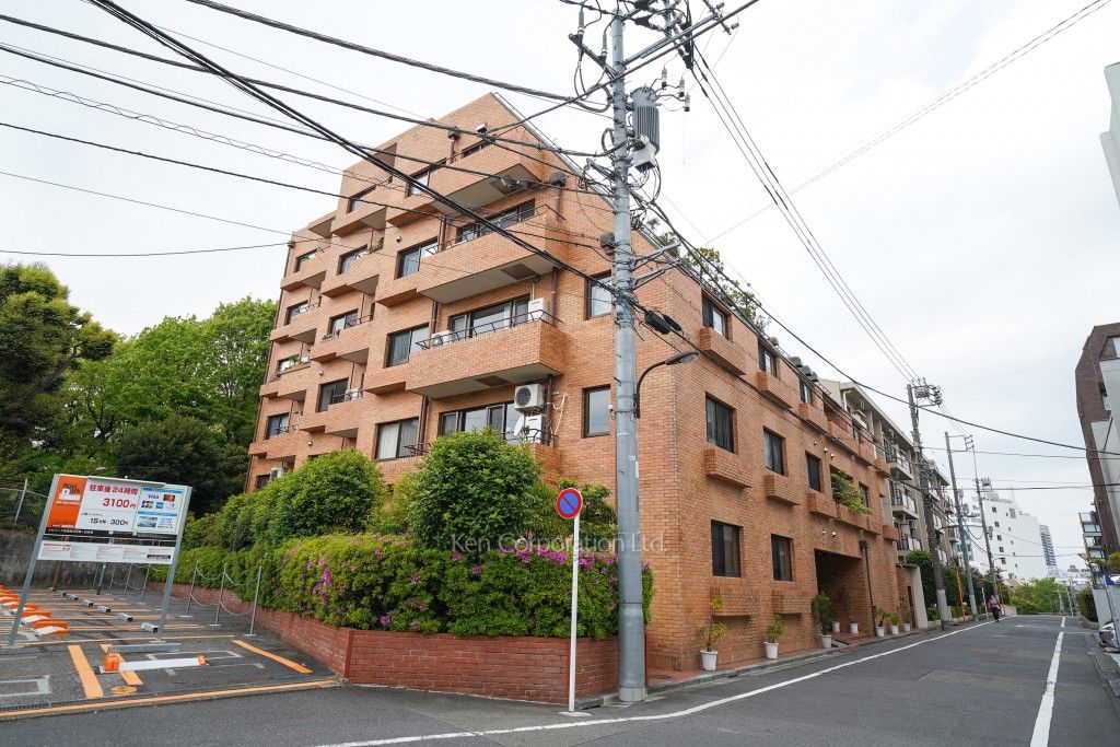 イトーピア信濃町マンションの写真 外観ひき